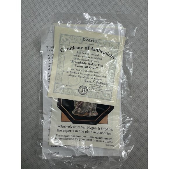 Bradford Exchange Disney 3D Plate "Friendship Makes you Warm All Over"  New - Picture 3 of 3